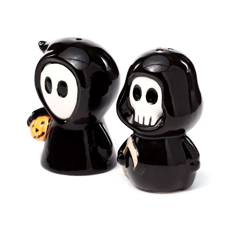 Puckator Skull Boy & Ghost Boy Ceramic Salt & Pepper Set