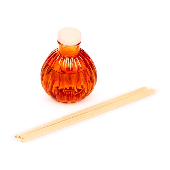 Puckator Autumn Harvest Shaped Pumpkin Spice 110ml Reed Diffuser